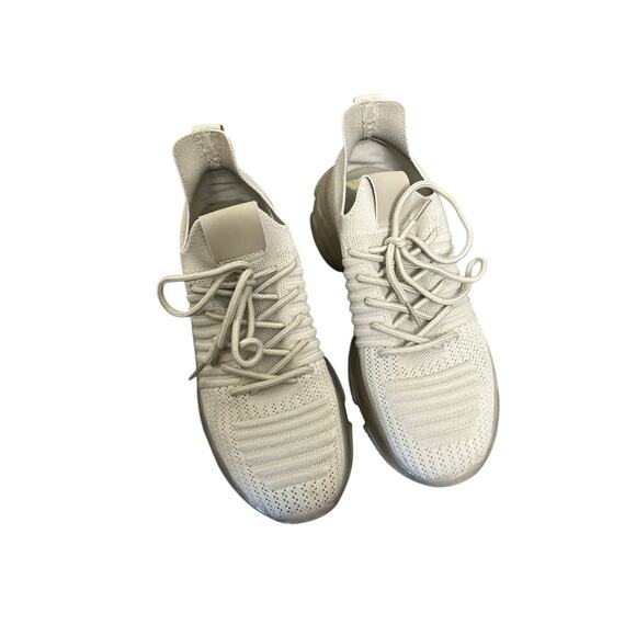 Cushionair fabric/rubber pull on sneaker. Beige woman’s size 9. - Picture 2 of 6